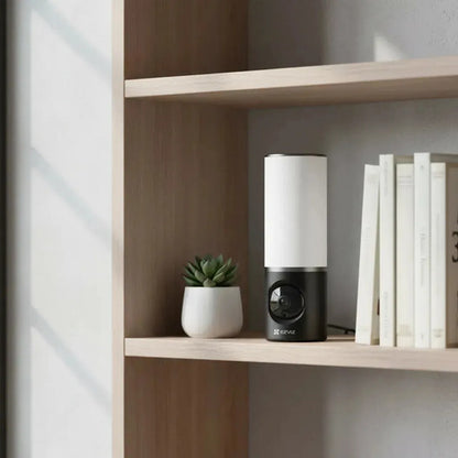Cámara Seguridad Ip Wifi 4mp Ezviz Lc3 Luz Lampara Exterior Blanco