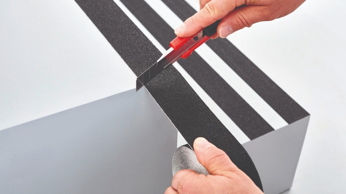 Cinta Antideslizante Negra 15m X 50mm Tesa